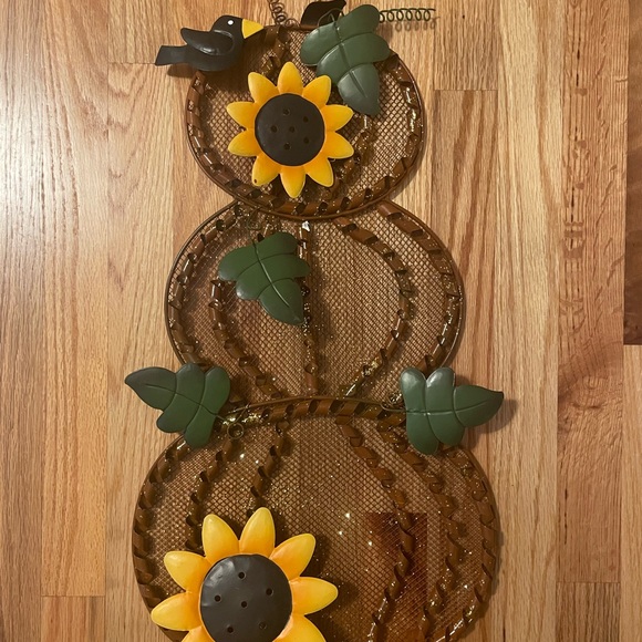 Other - Pumpkins with crow, sunflowers and leaves wall decor